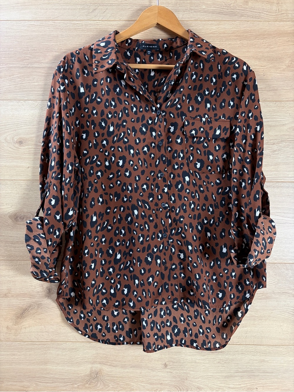 Pleione Leopard Print Brown Button-Down Blouse Medium